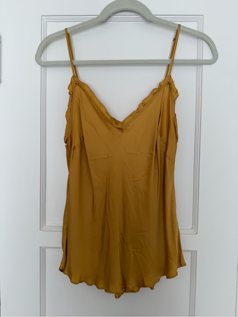 Aritzia Wilfred Gold Cami - Size M